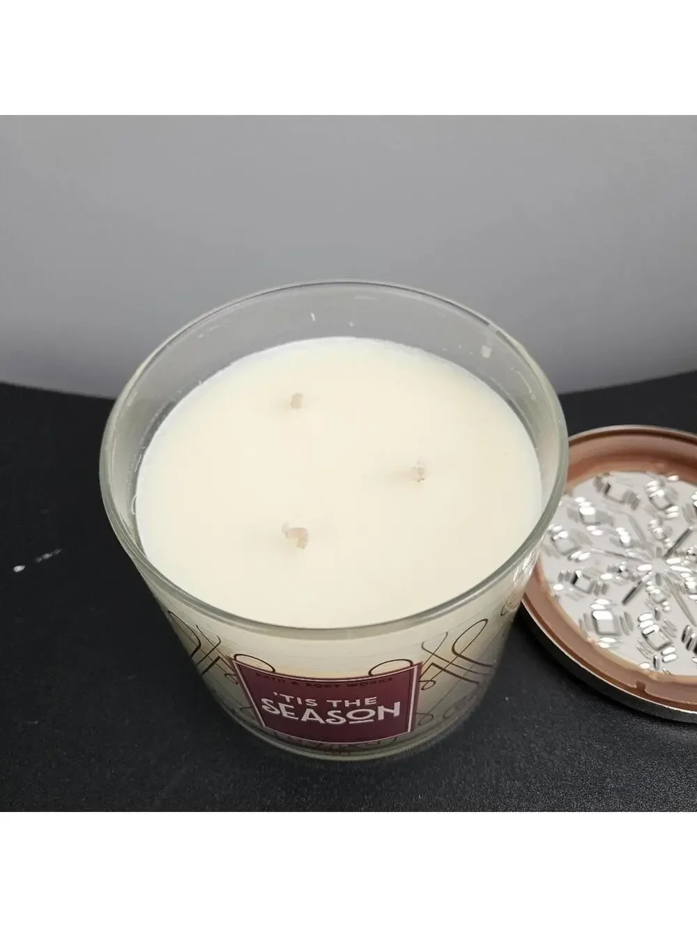 Bath and Body Works Tis the Season 3 Wick Candle - Picture 3 of 5